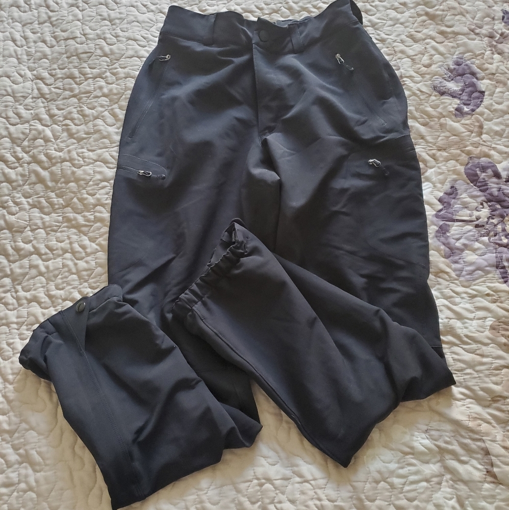 Black ski pants